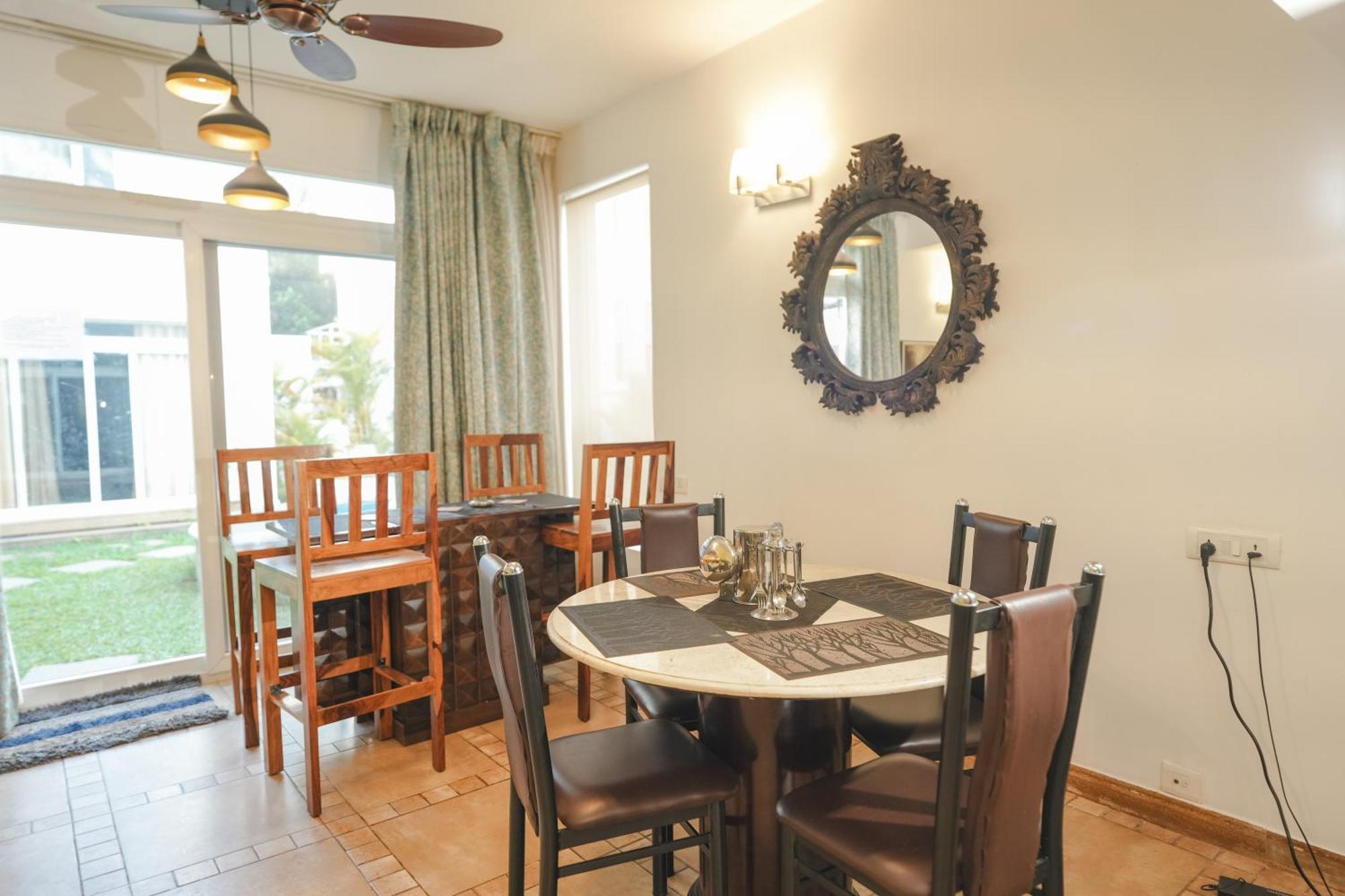 Villa M - Jia 3- 3Bhk In Candolim, Pool Facing, Near Beach, Breakfast Included Luaran gambar