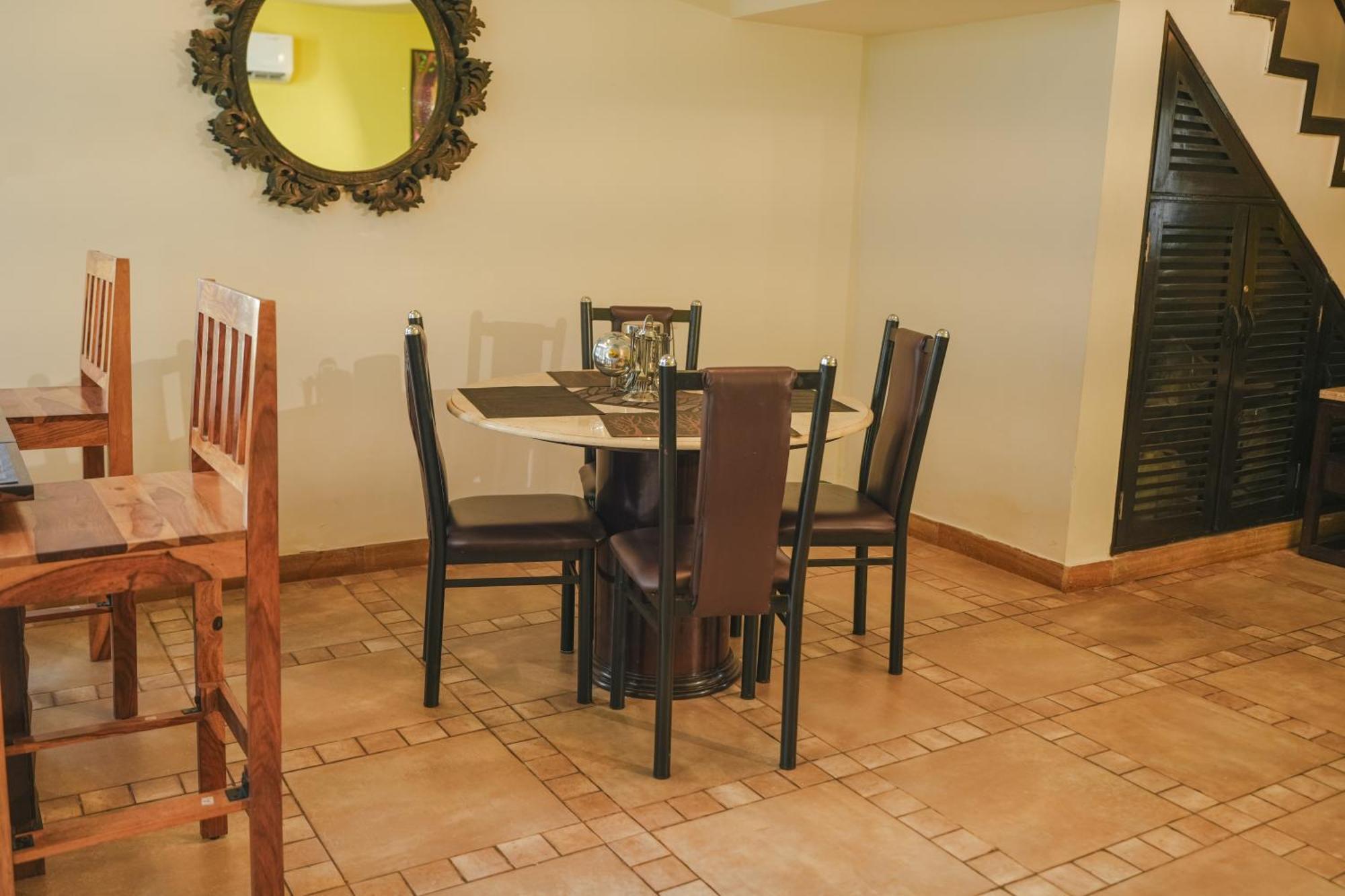 Villa M - Jia 3- 3Bhk In Candolim, Pool Facing, Near Beach, Breakfast Included Luaran gambar