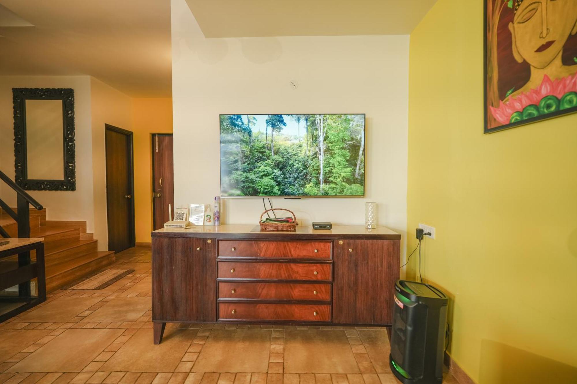Villa M - Jia 3- 3Bhk In Candolim, Pool Facing, Near Beach, Breakfast Included Luaran gambar